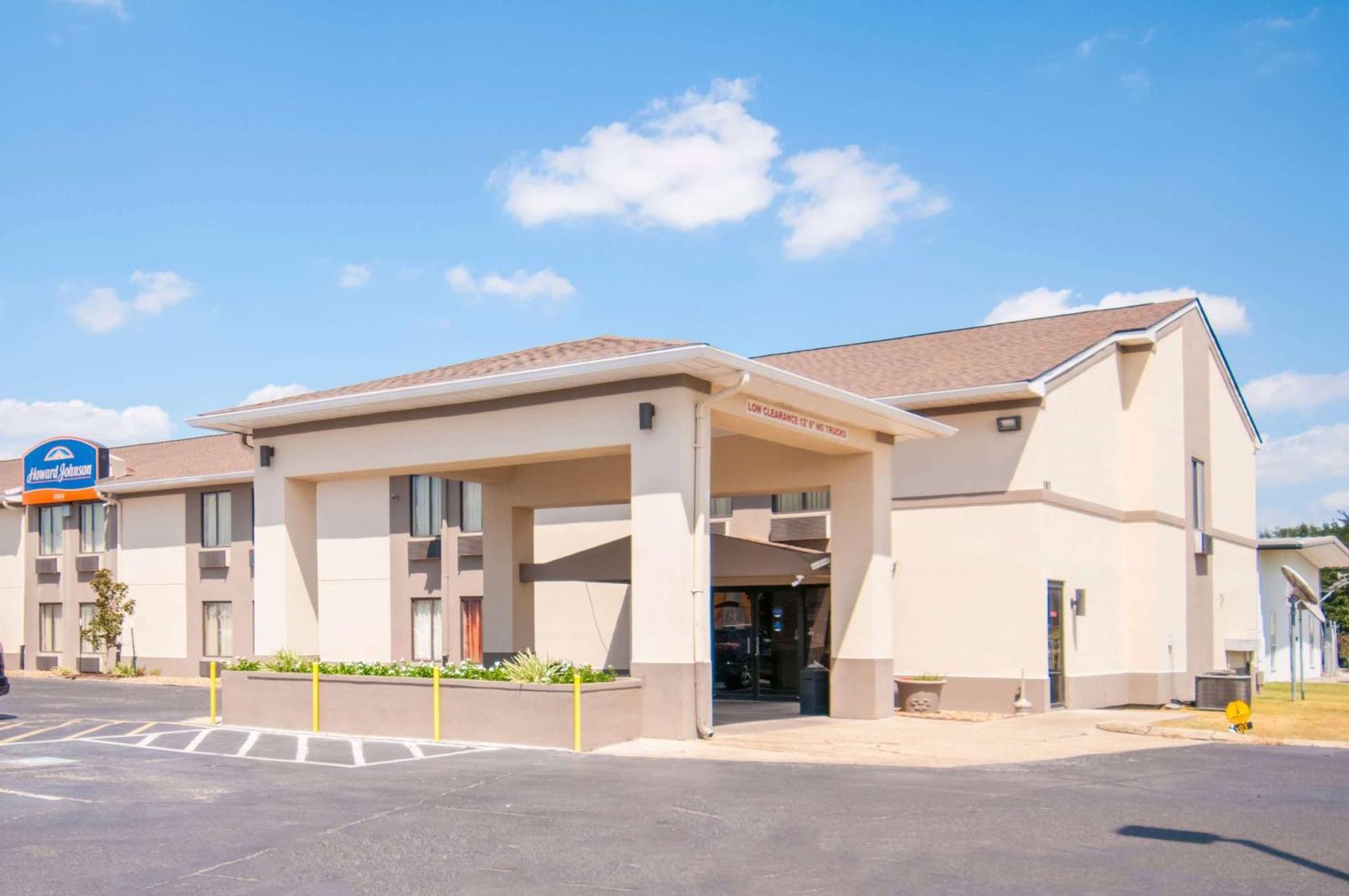 Howard Johnson By Wyndham Scott Lafayette Экстерьер фото