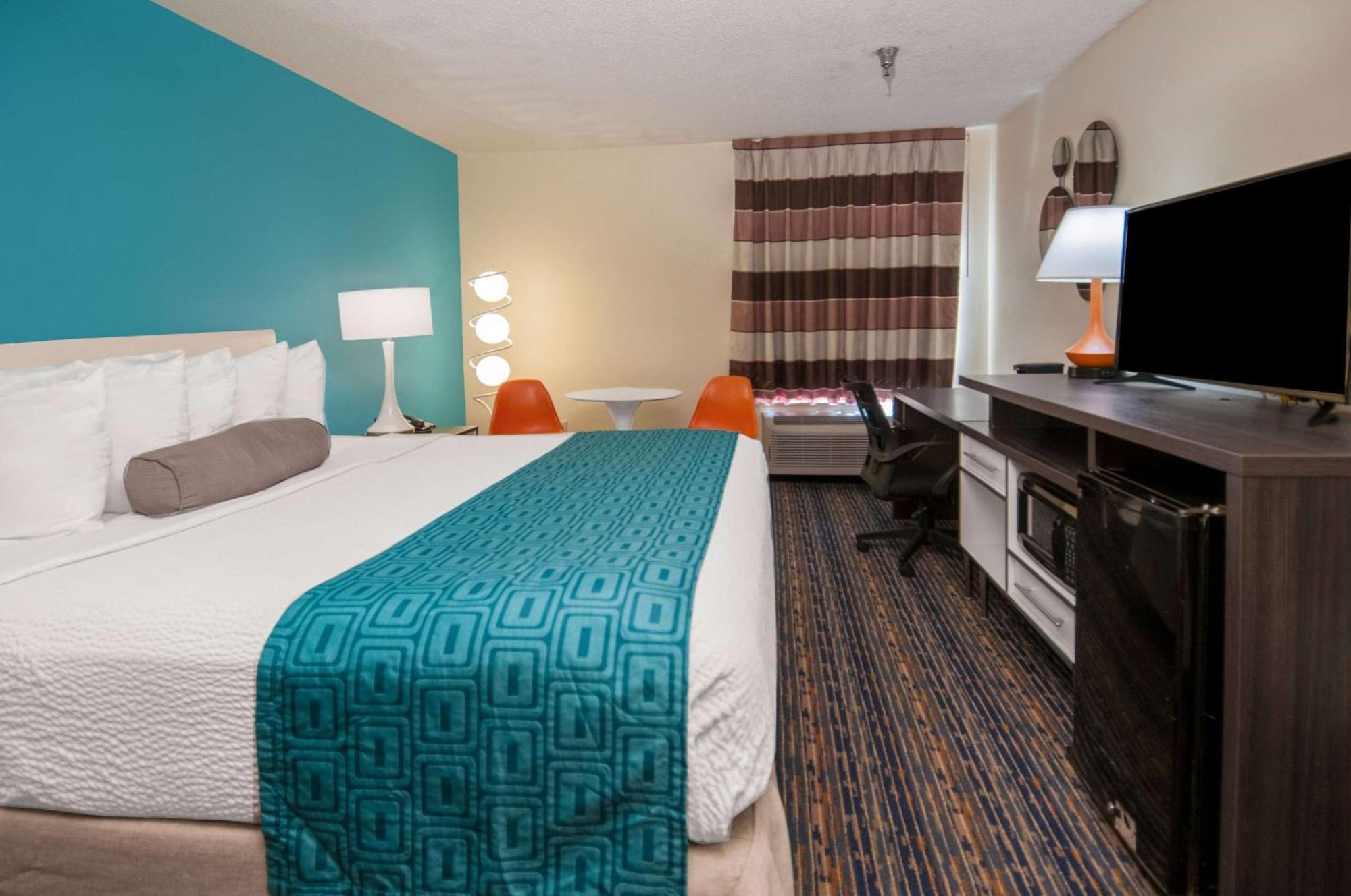 Howard Johnson By Wyndham Scott Lafayette Экстерьер фото
